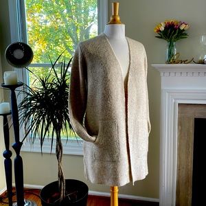 Women’s oatmeal melange sweater/lightweight cover. Size 8/10. New, never worn.